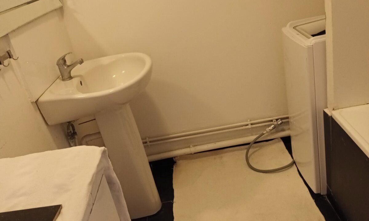 Photo of Bathroom in Mosson