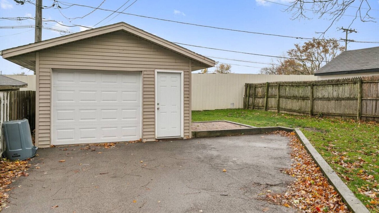Photo of Outdoor in Waukegan
