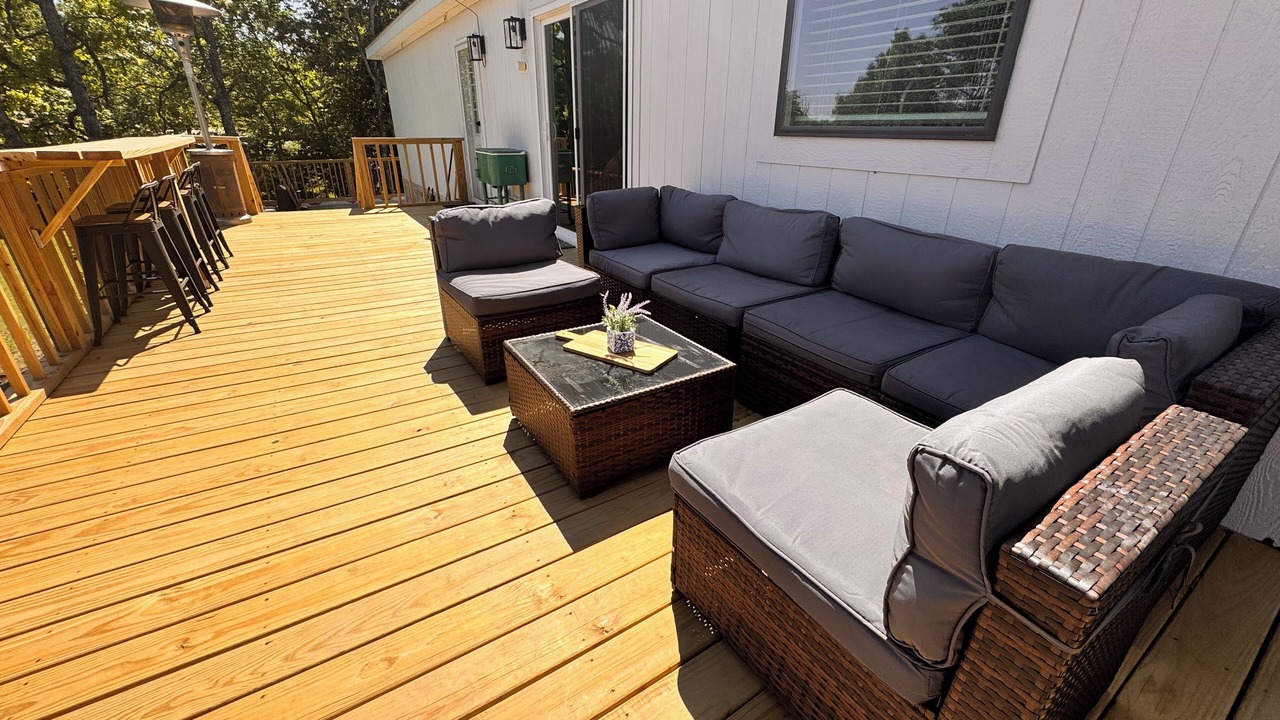 Photo of Patio Balcony in Canadian