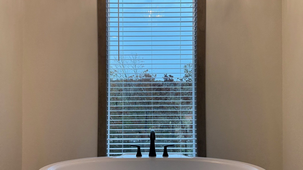 Photo of Bathroom in Canadian