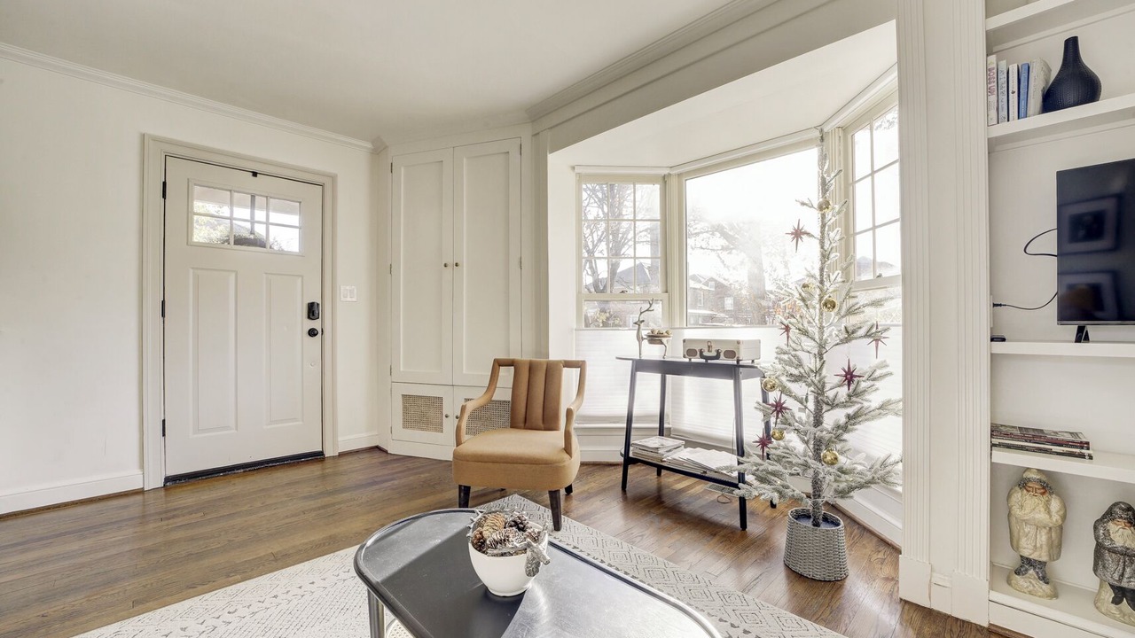 Photo of Livingroom in Arlington