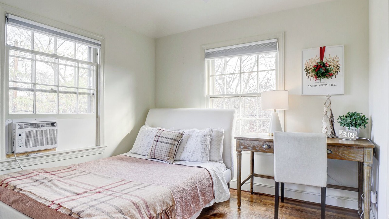 Photo of Bedroom in Arlington