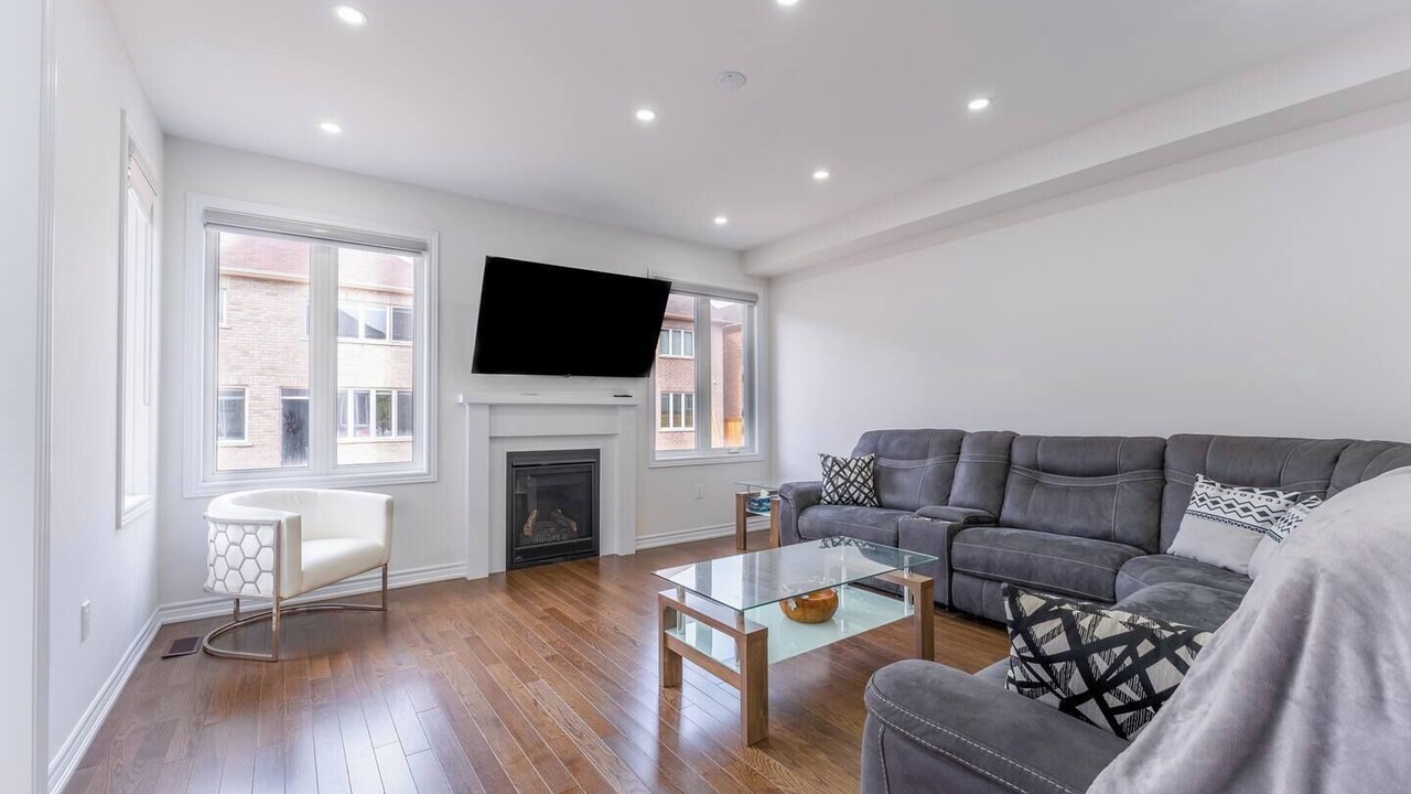 Photo of Livingroom in Mount Pleasant
