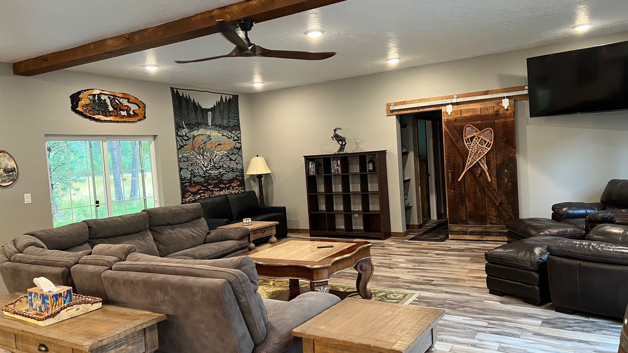 Photo of Livingroom in Darby