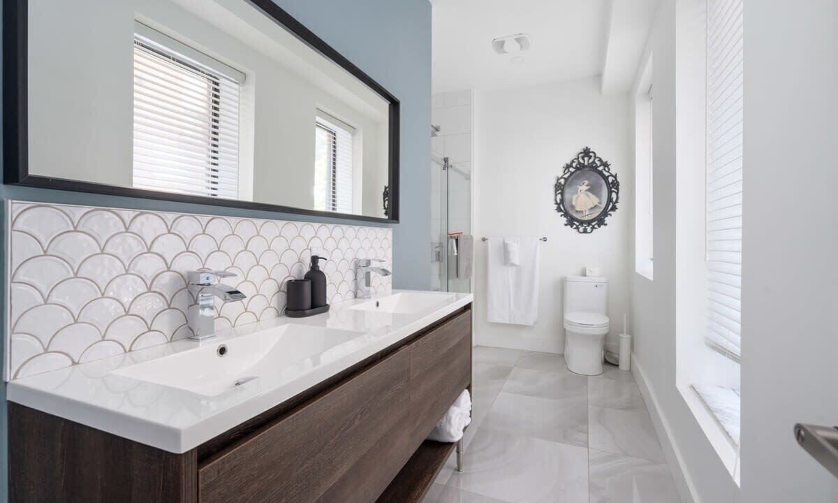 Photo of Bathroom in Mile End