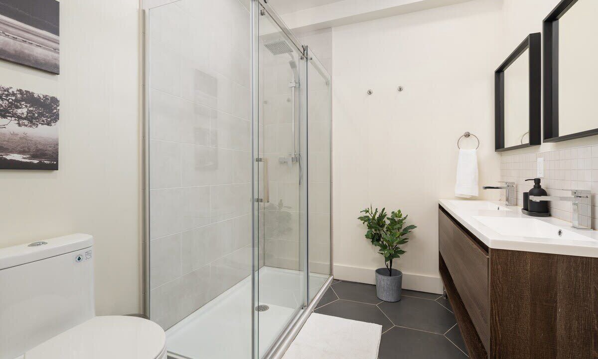 Photo of Bathroom in Mile End