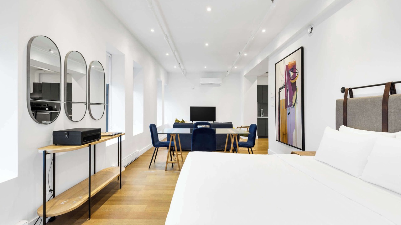 Photo of Bedroom in Chinatown
