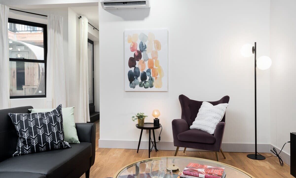 Photo of Livingroom in Mile End