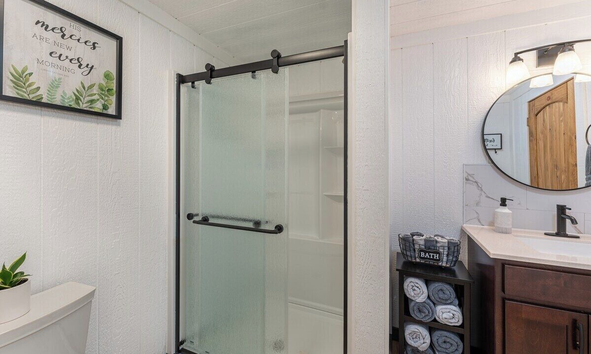 Photo of Bathroom in Hamptonville