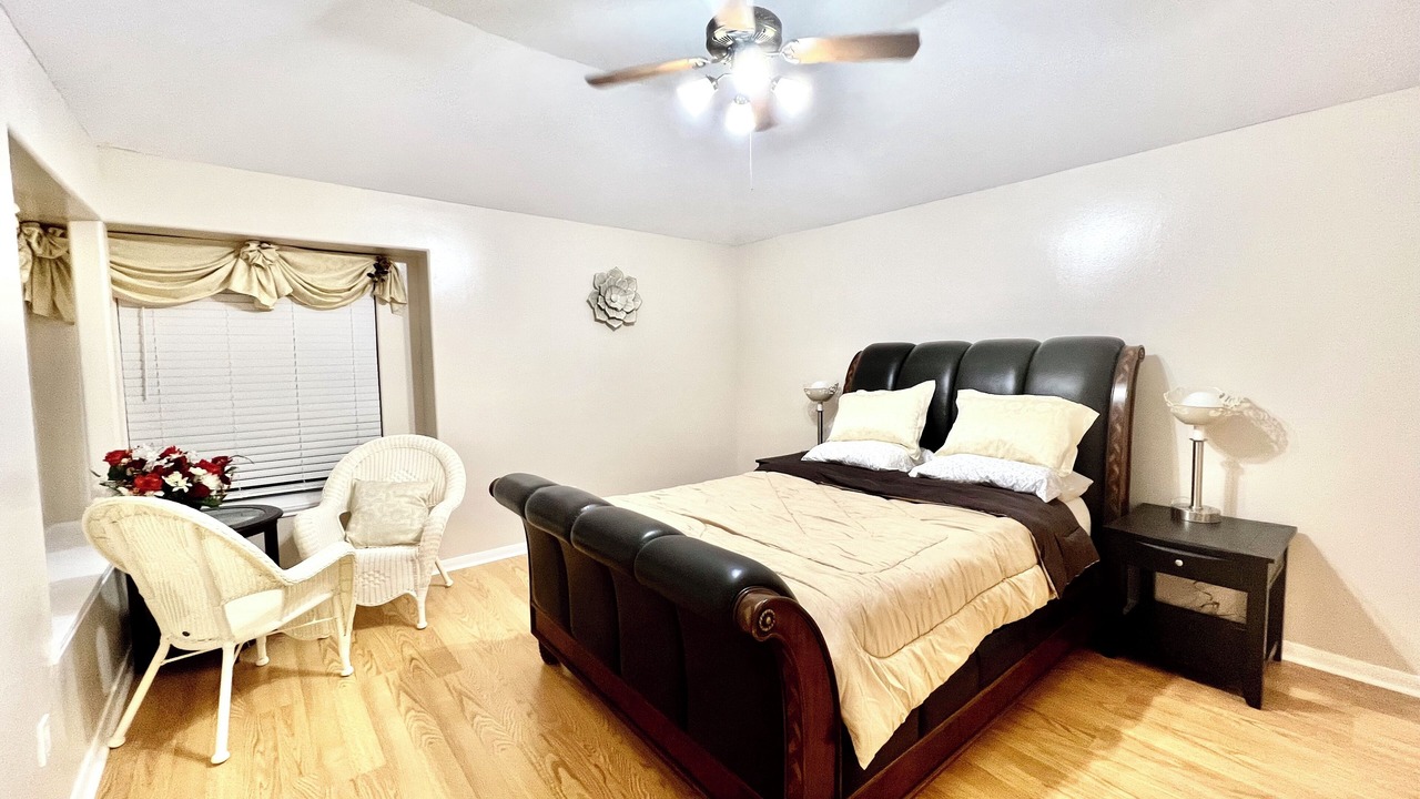 Photo of Bedroom in Pasadena