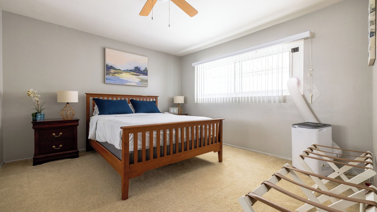 Photo of Bedroom in Alamitos Beach