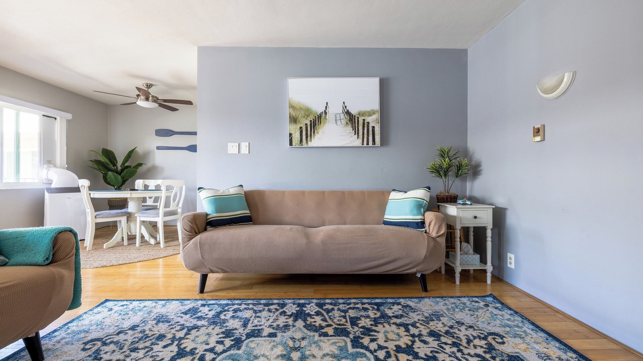 Photo of Livingroom in Alamitos Beach