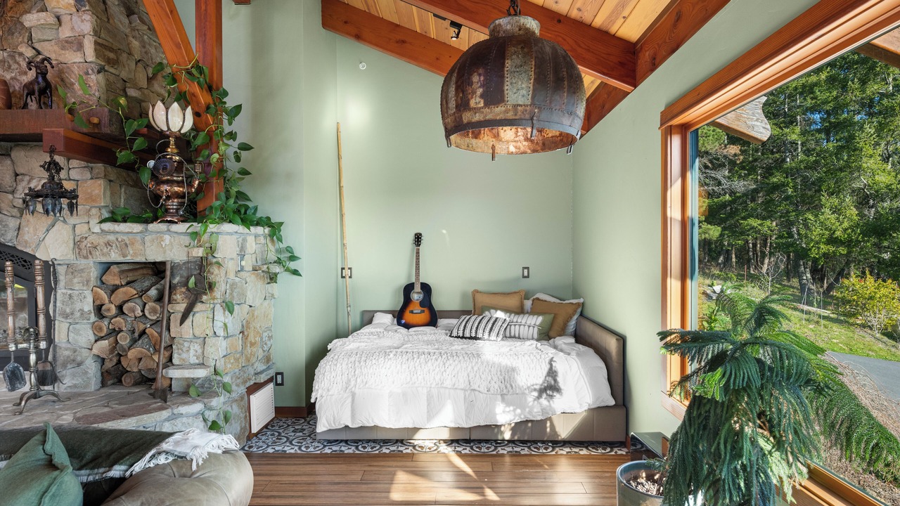 Photo of Bedroom in Occidental