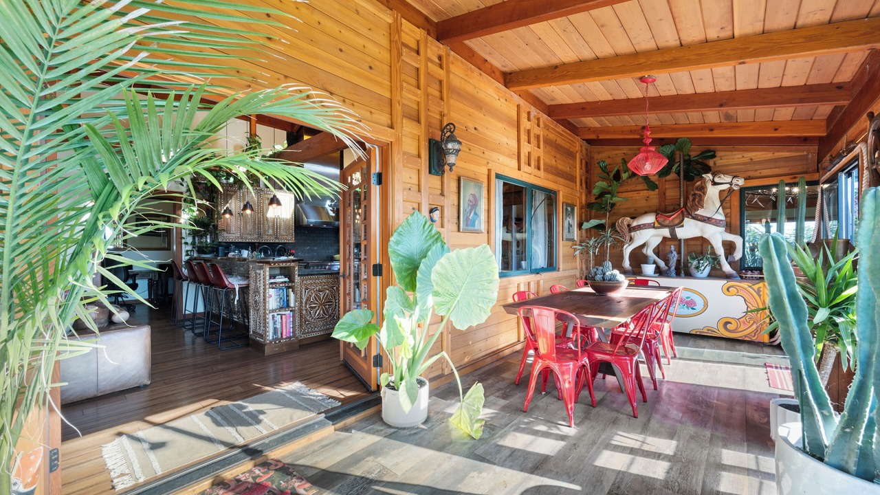 Photo of Outdoor in Occidental