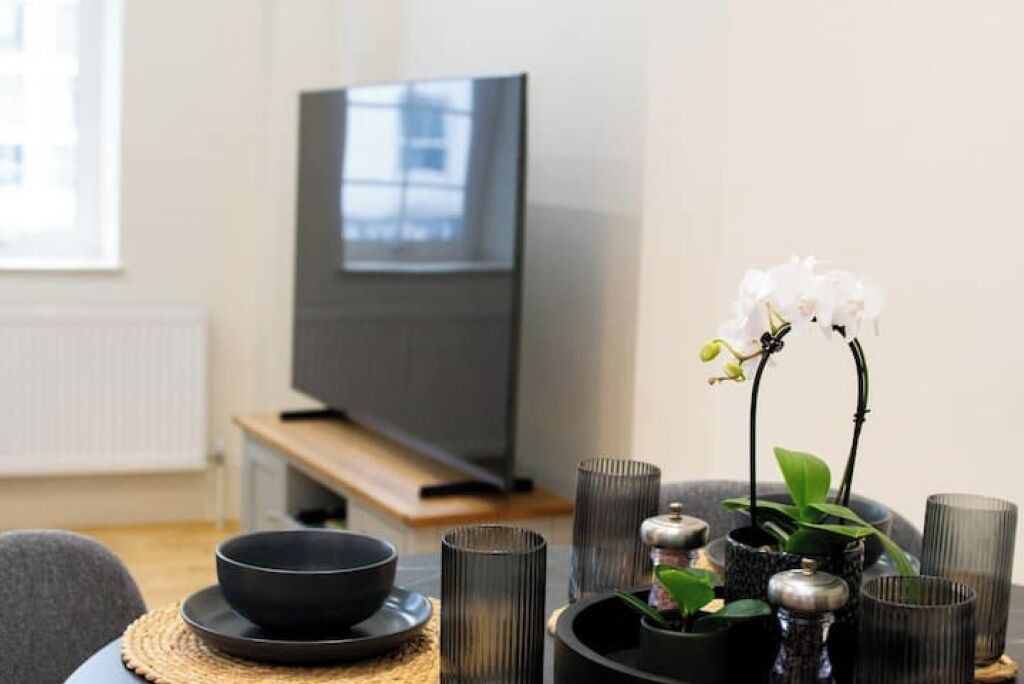 Photo of Others in Whitechapel