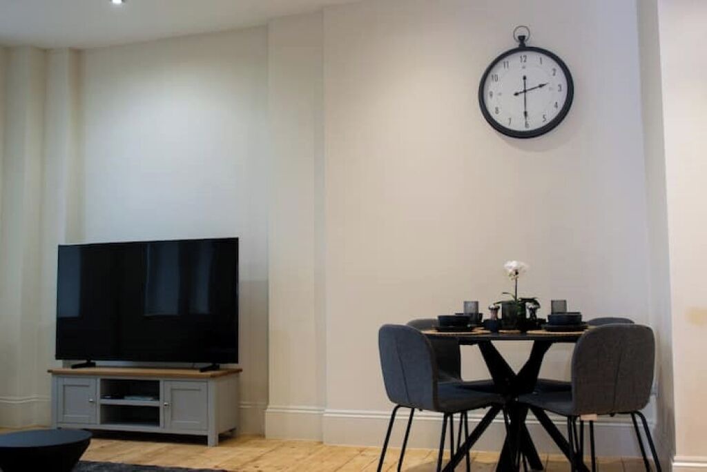 Photo of Others in Whitechapel