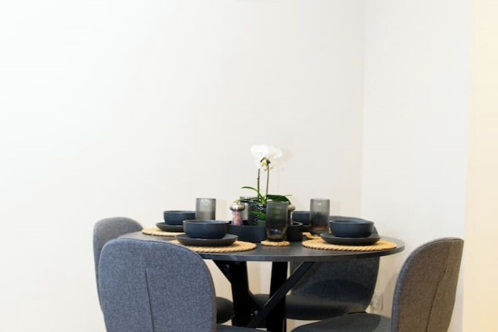 Photo of Others in Whitechapel