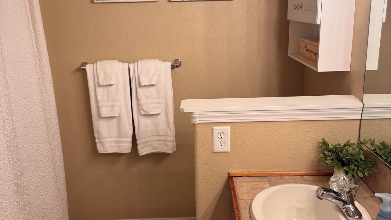 Photo of Bathroom in Canby