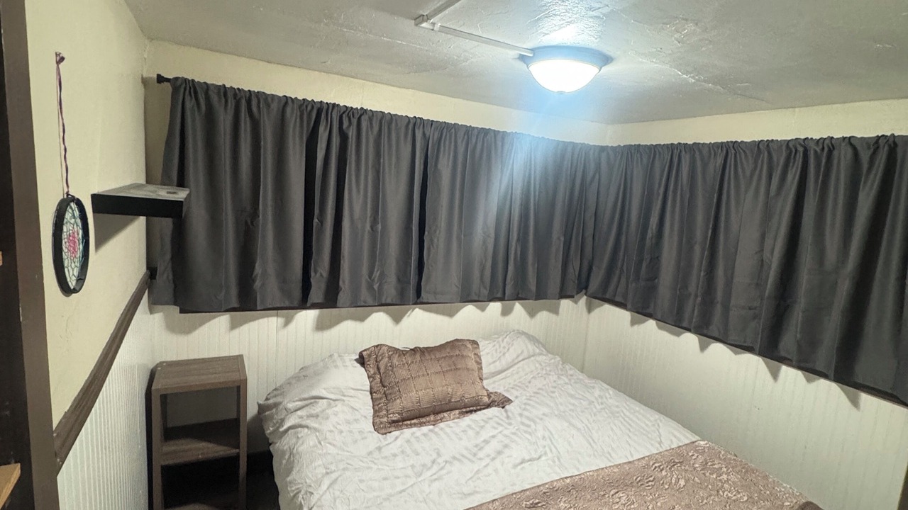 Photo of Bedroom in Central - Terry