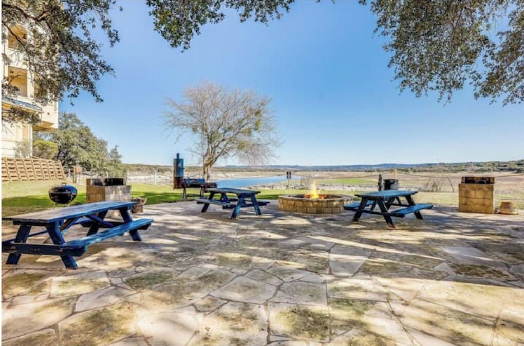 Photo of Outdoor in Highland Lake Estates