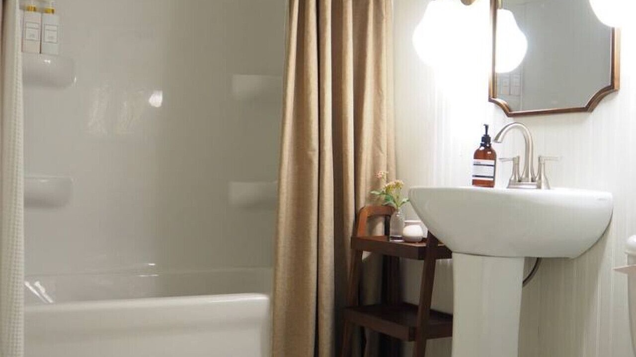 Photo of Bathroom in La Salle