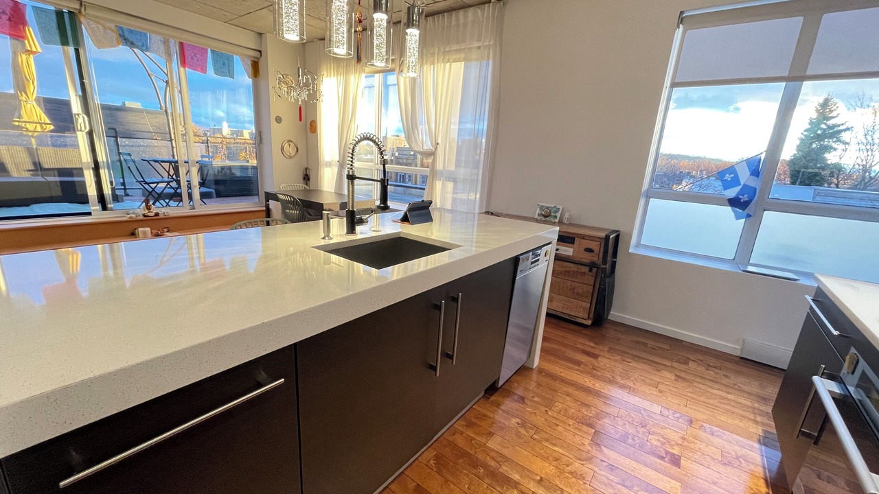 Photo of Kitchen in De Lorimier