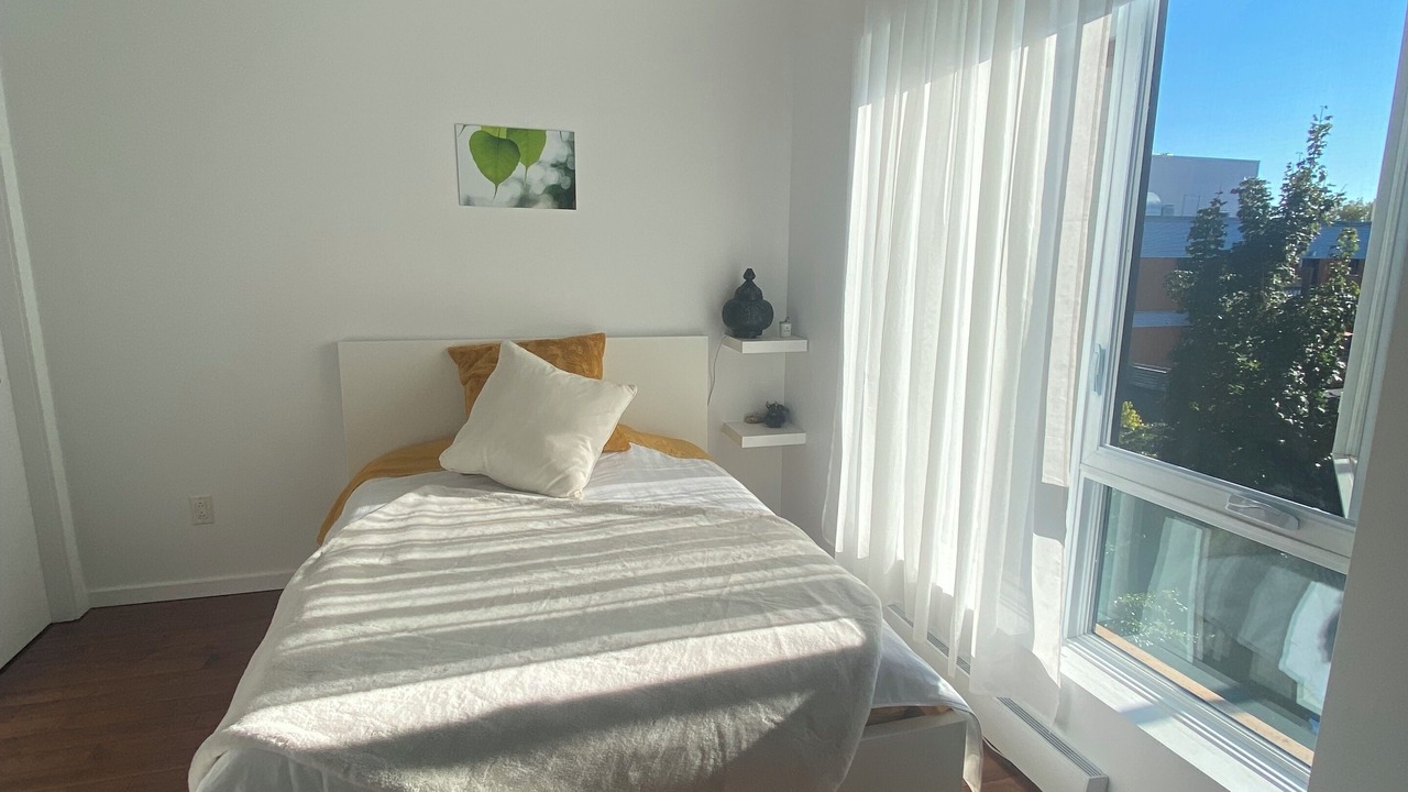 Photo of Bedroom in De Lorimier