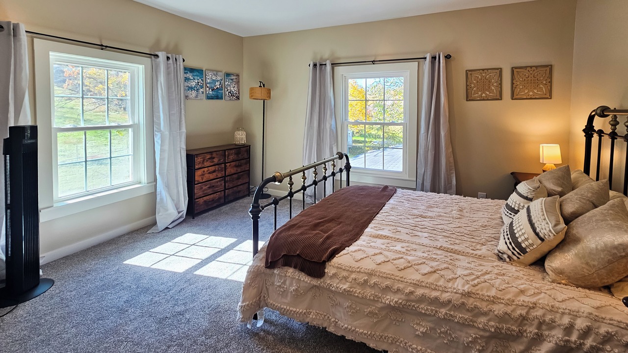 Photo of Bedroom in Red Boiling Springs