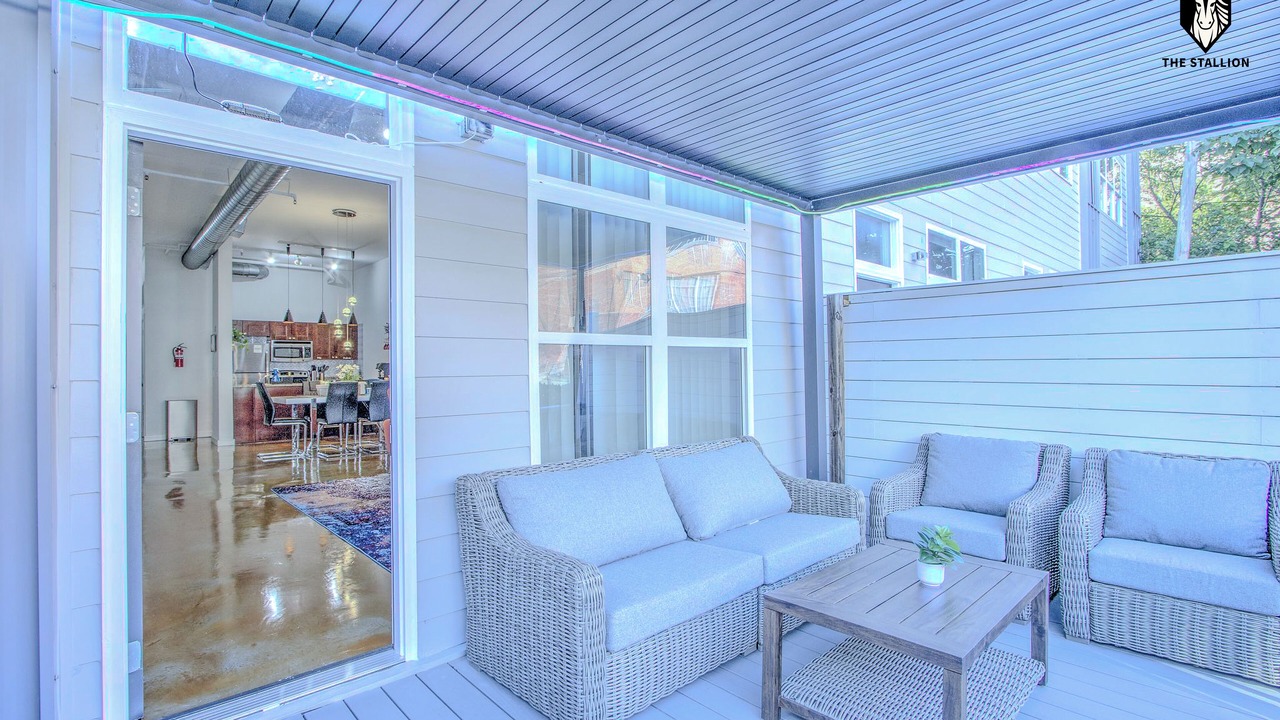 Photo of Patio Balcony in Downtown Memphis
