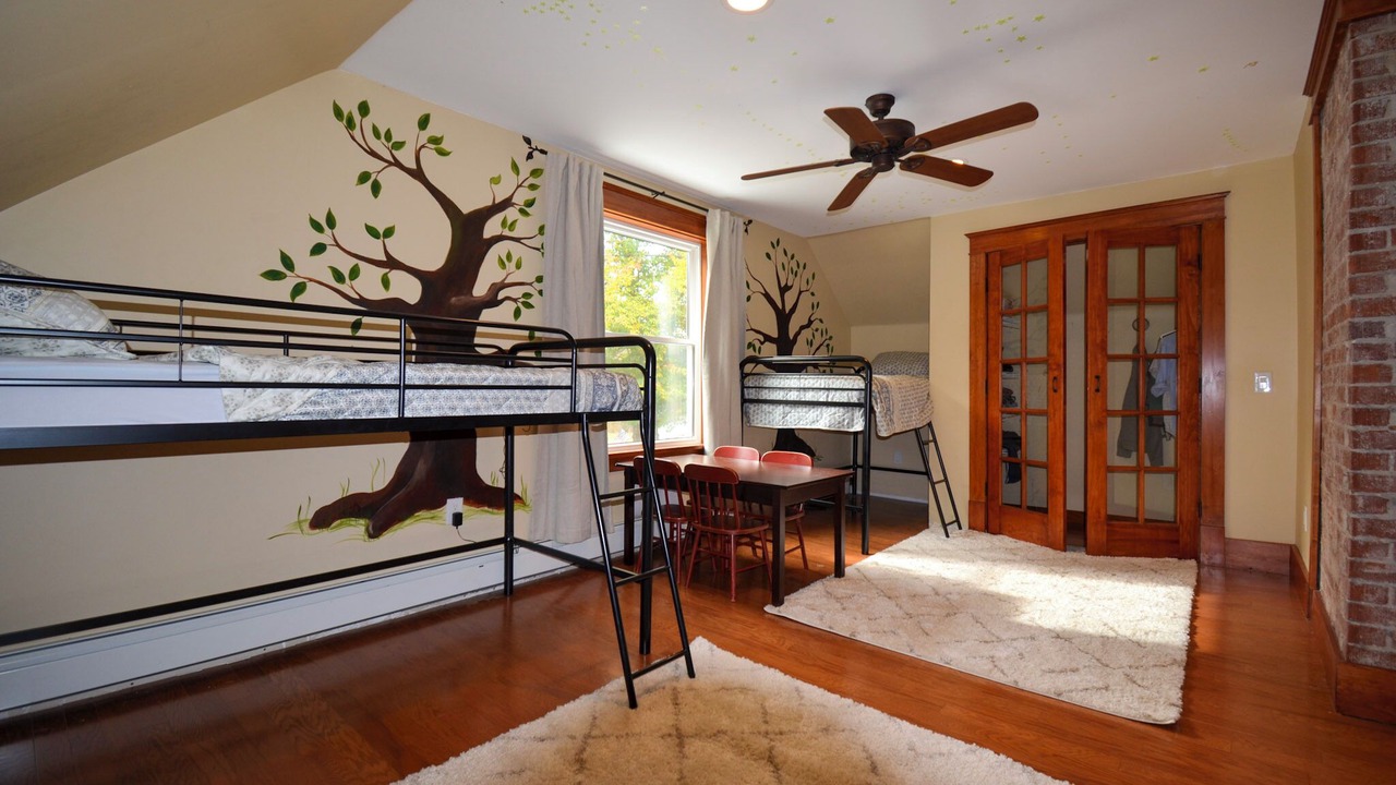 Photo of Bedroom in Colden