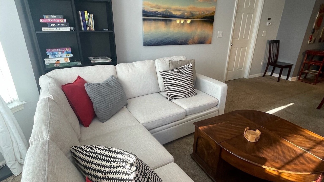 Photo of Livingroom in Red Hill