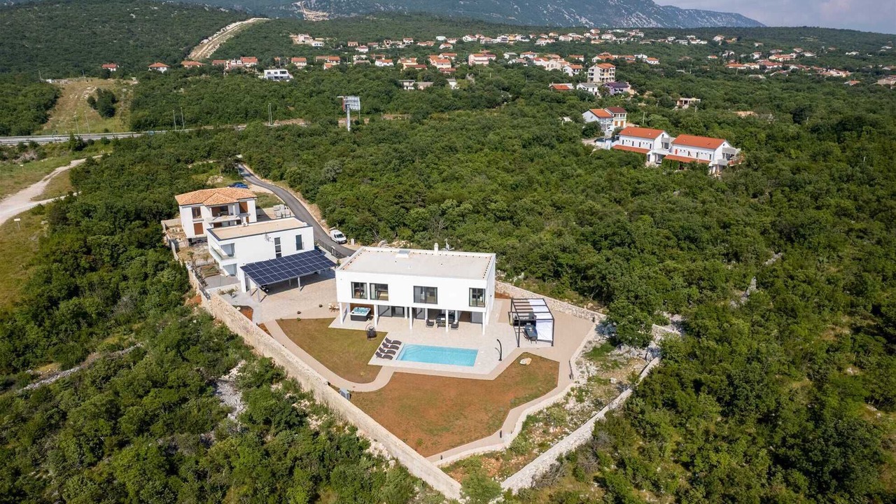 Photo of Outdoor in Smrika