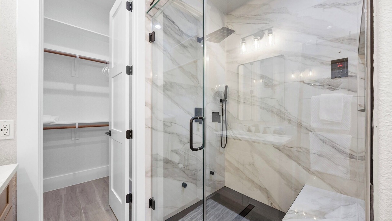 Photo of Bathroom in Highland Lake Estates