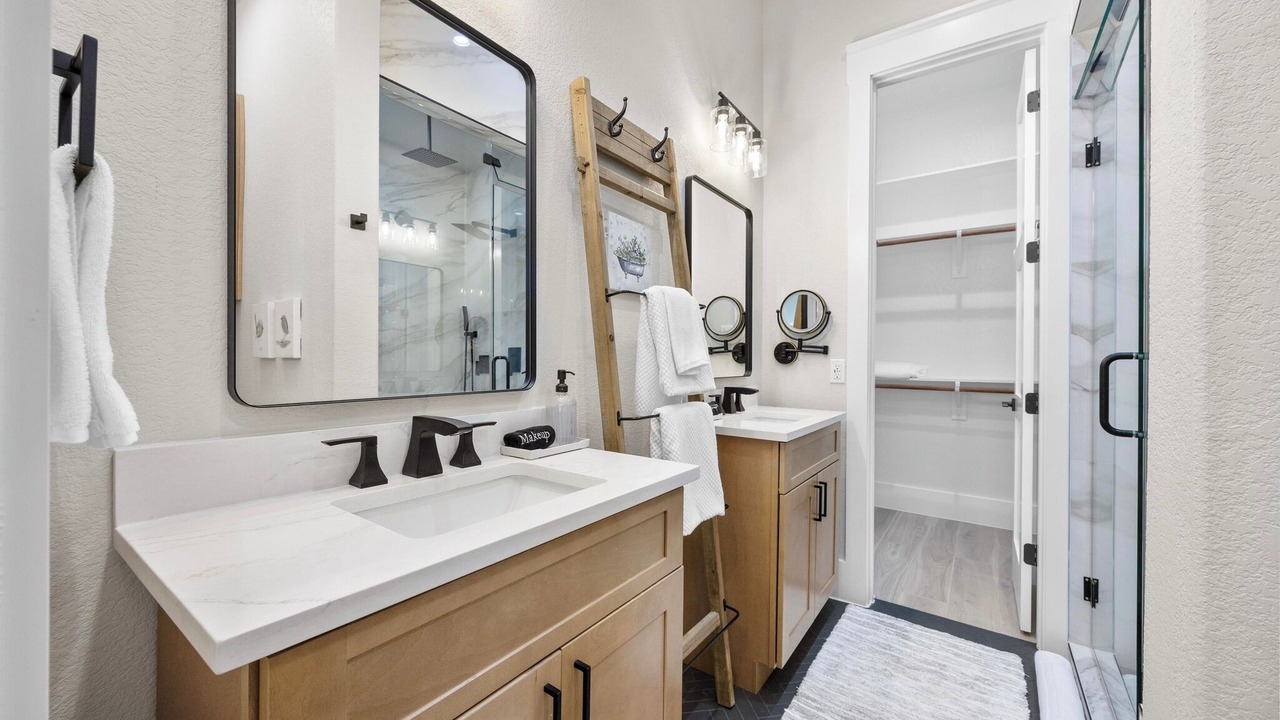 Photo of Bathroom in Highland Lake Estates
