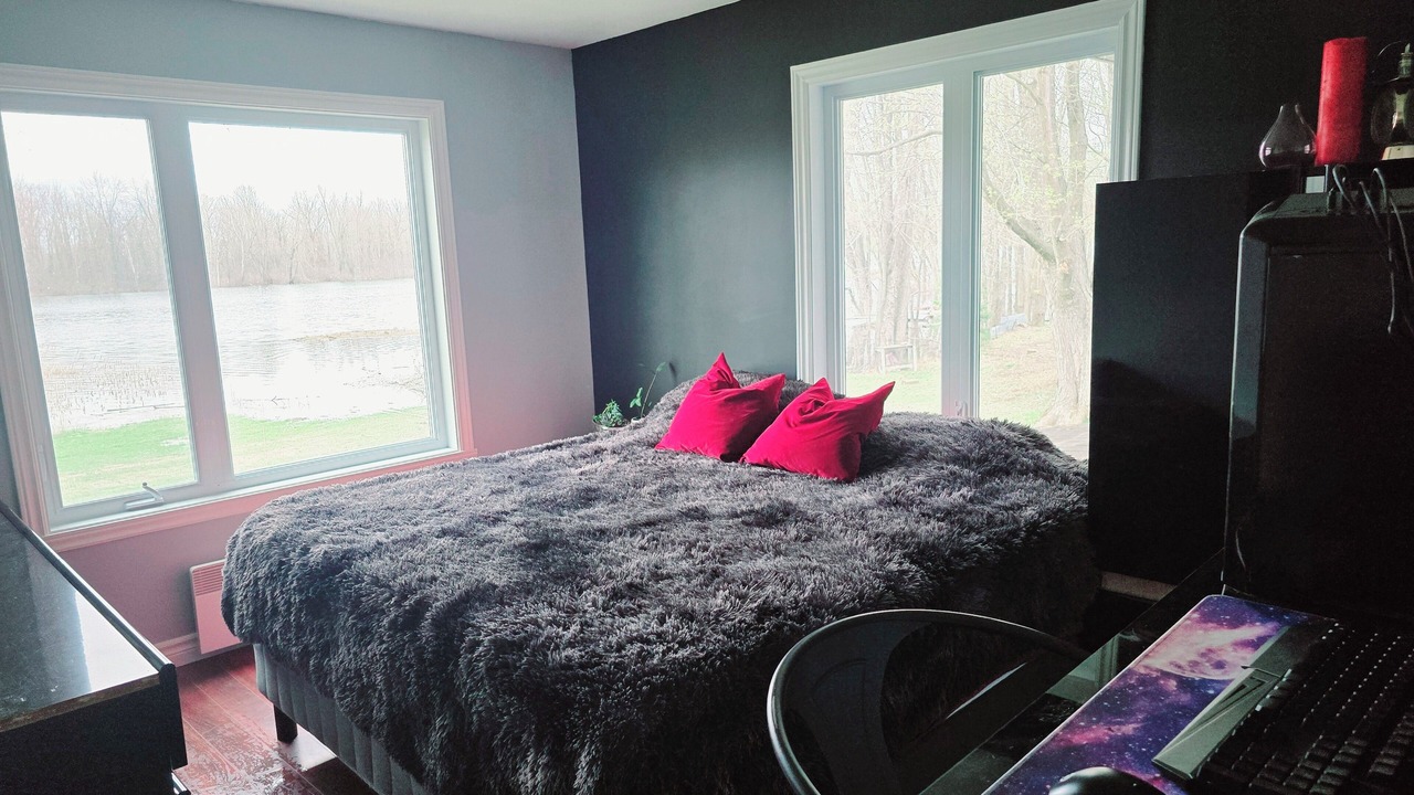 Photo of Bedroom in Communaute-Urbaine-de-l'Outaouais