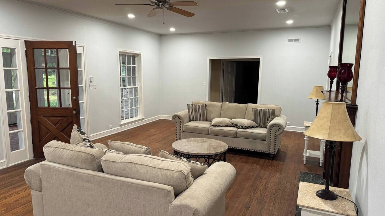 Photo of Livingroom in Missouri City