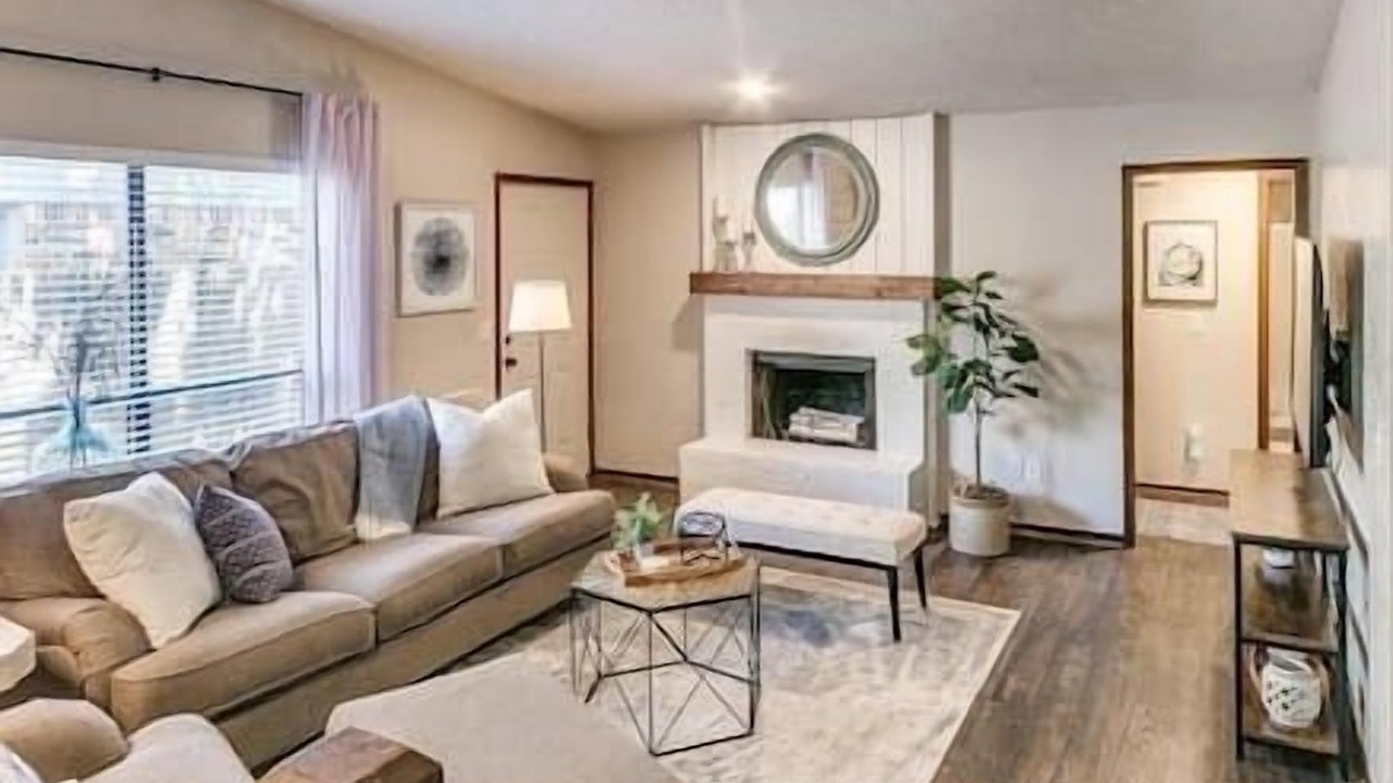 Photo of Livingroom in Edmond