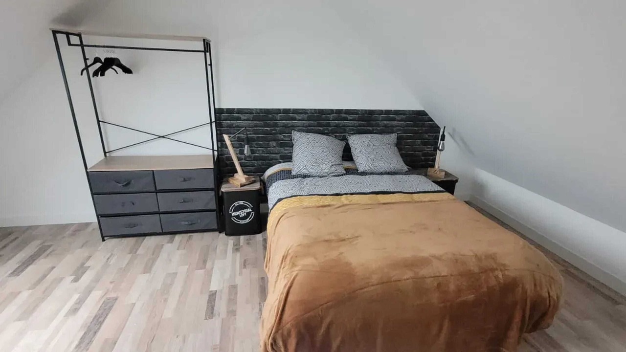 Photo of Others in Casson