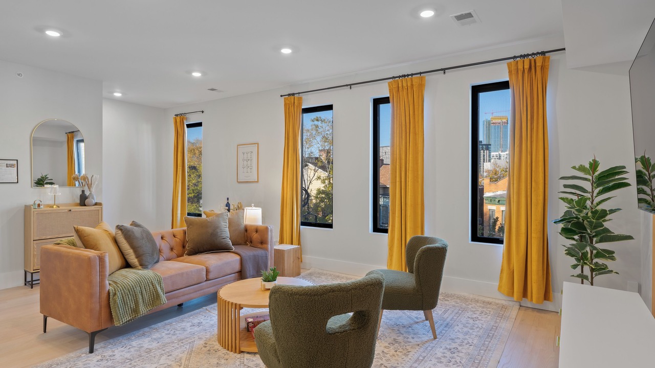 Photo of Livingroom in McGinley Square