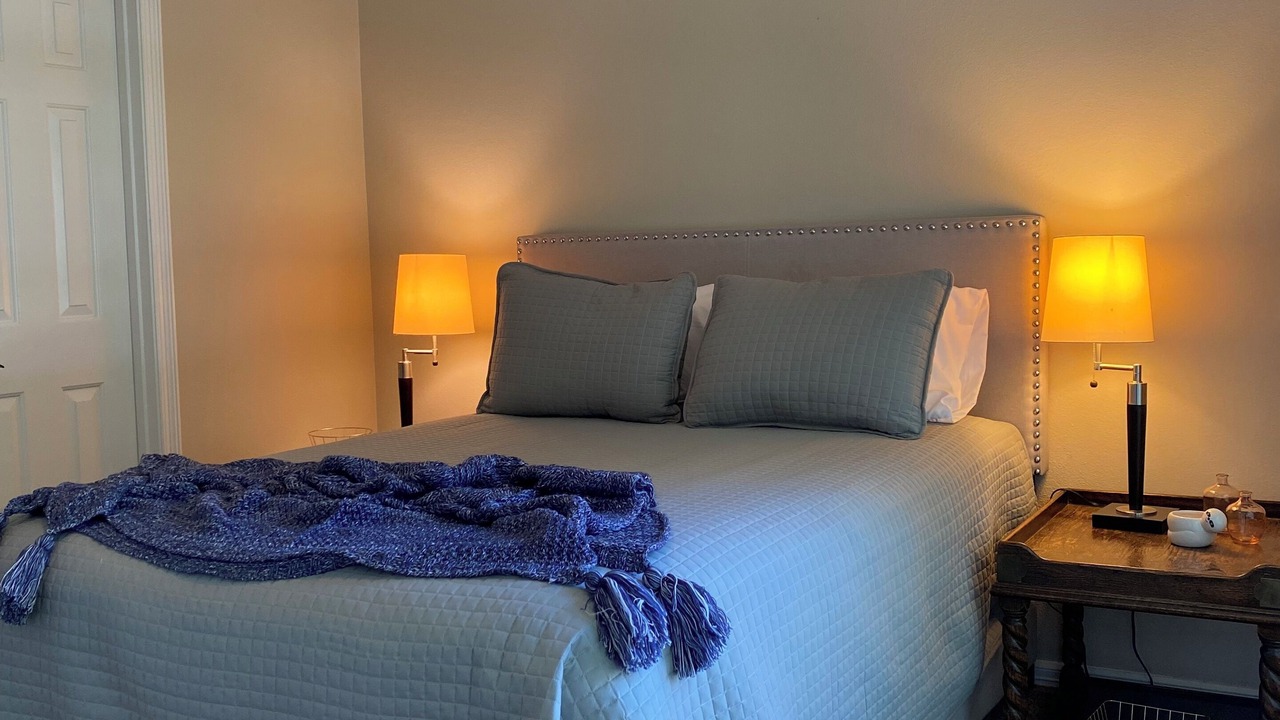 Photo of Bedroom in Garland