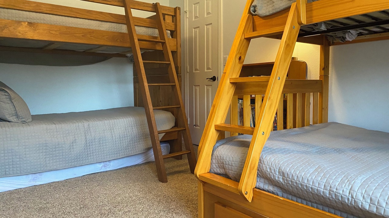 Photo of Bedroom in Garland