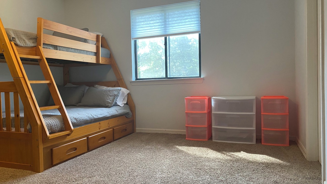Photo of Bedroom in Garland