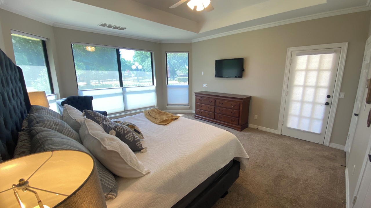 Photo of Bedroom in Garland