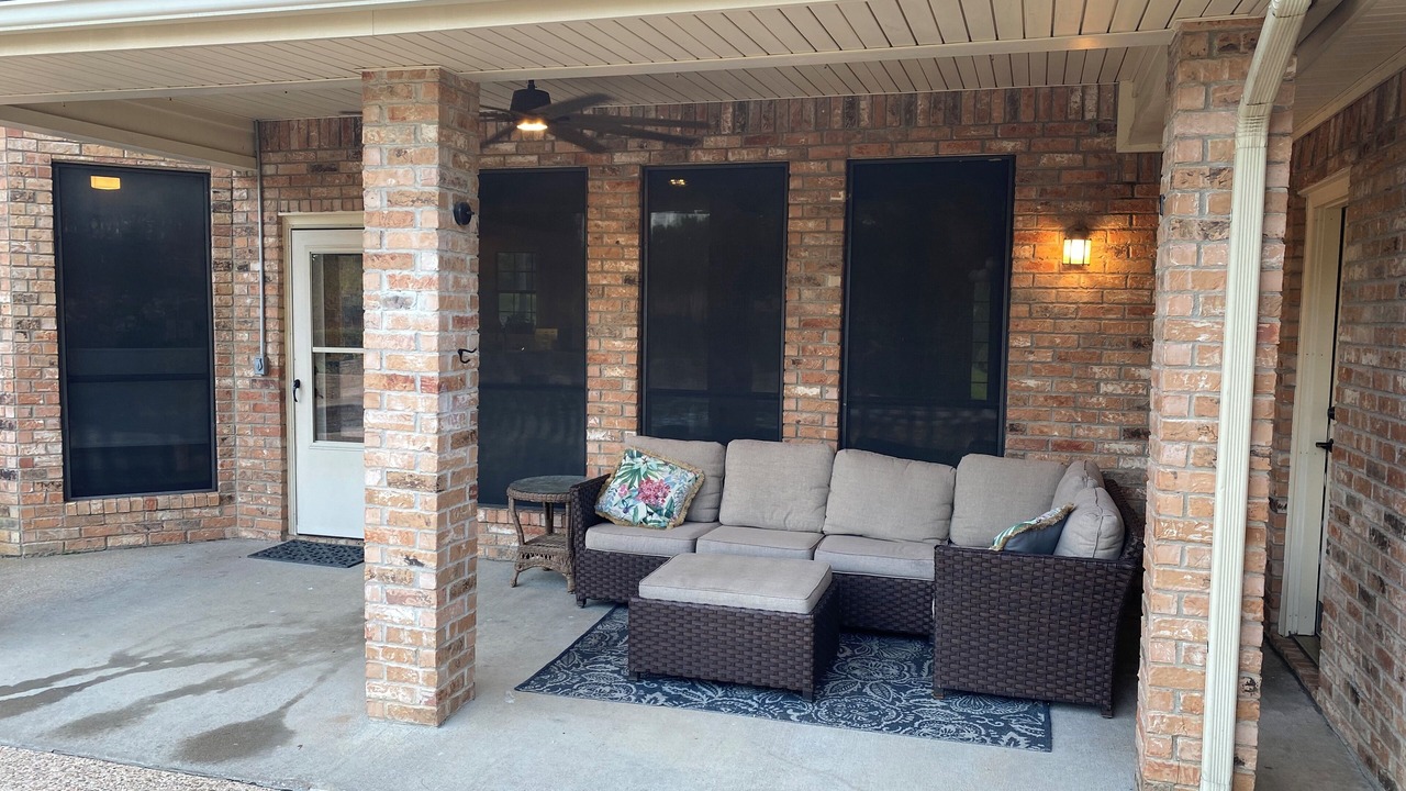 Photo of Patio Balcony in Garland