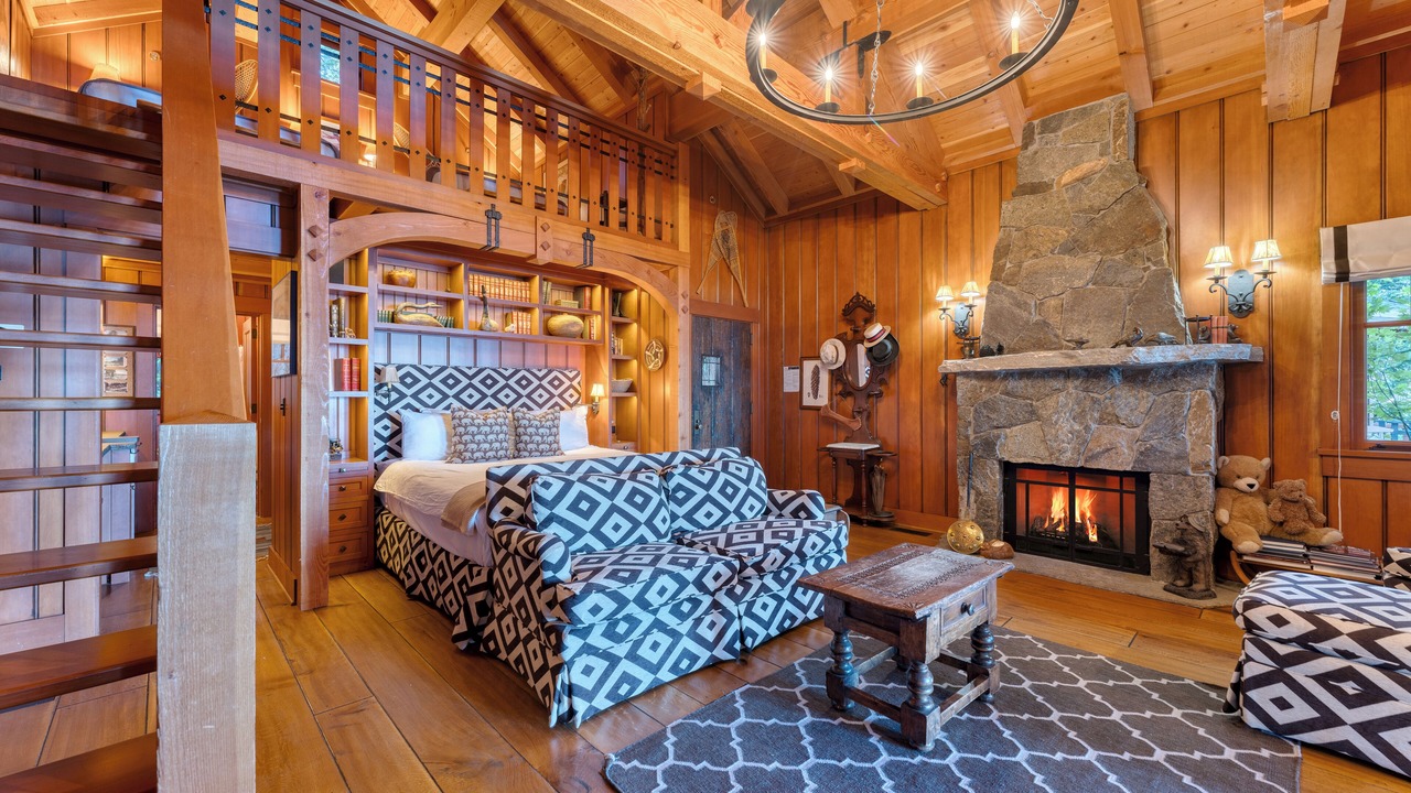 Photo of Livingroom in Homewood