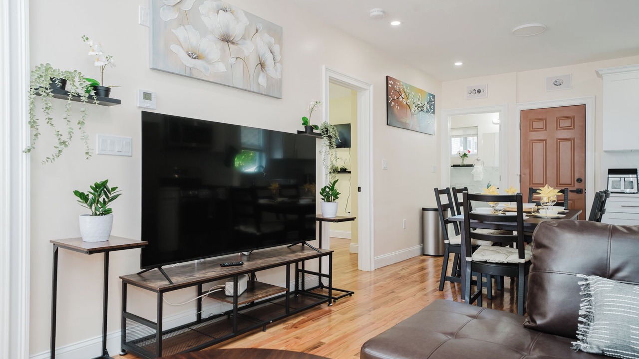 Photo of Livingroom in Milton