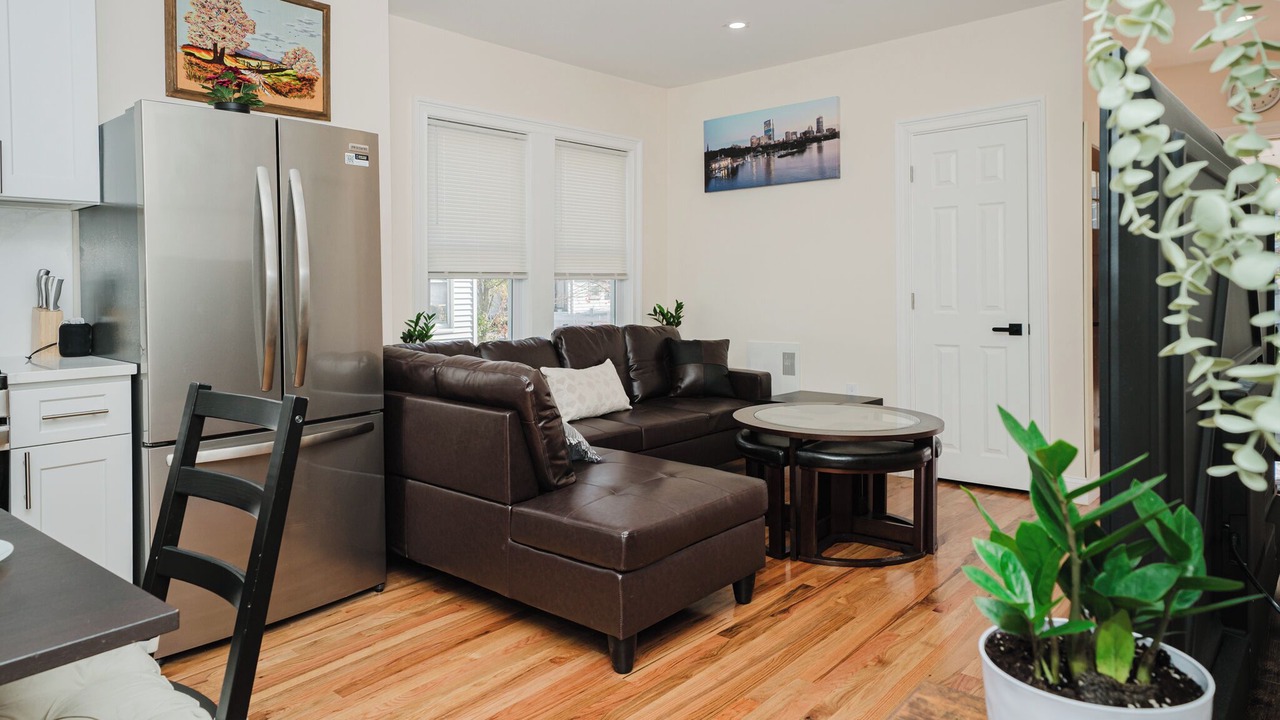 Photo of Livingroom in Milton