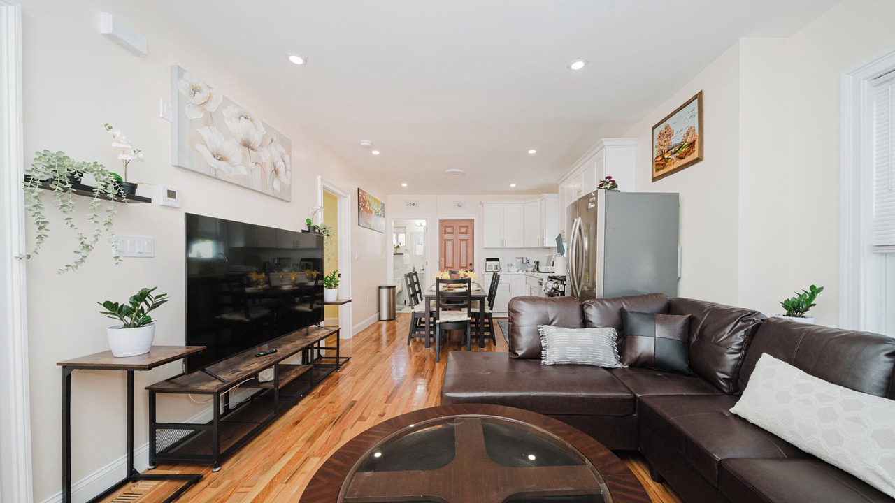 Photo of Livingroom in Milton