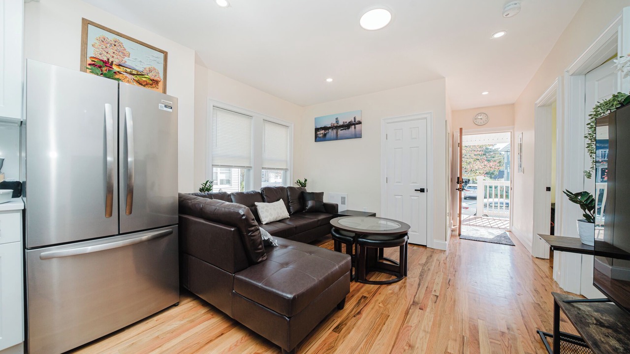 Photo of Livingroom in Milton