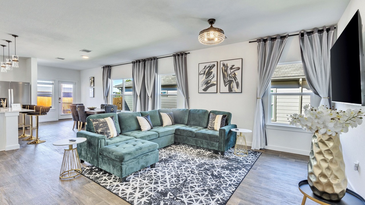 Photo of Livingroom in Hutto